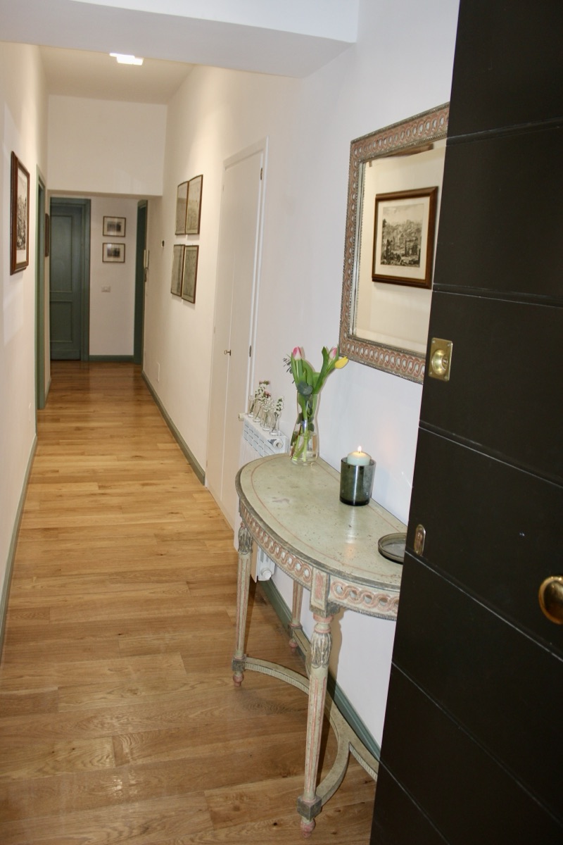 Front door opening onto the hallway